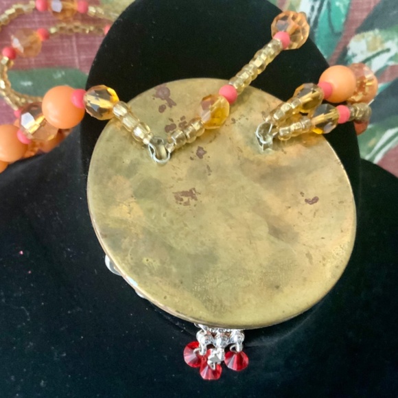 HANDMADE VINTAGE HYACINTH SWAROVSKI CRYSTAL/STONE PENDANT STATEMENT NECKLACE - Picture 6 of 12